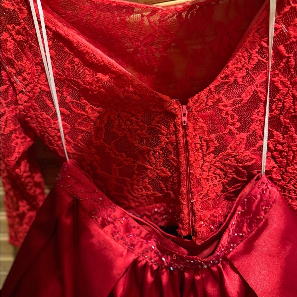 Red 2 piece dress